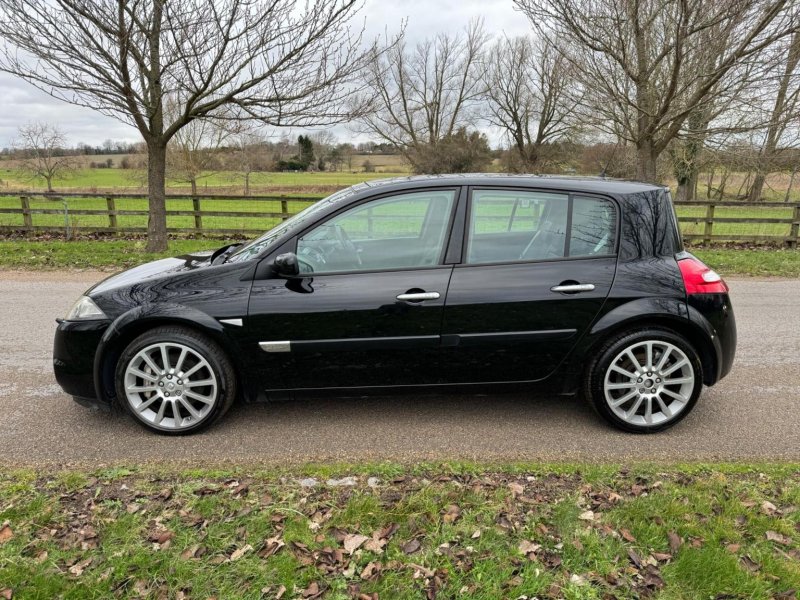 RENAULT MEGANE